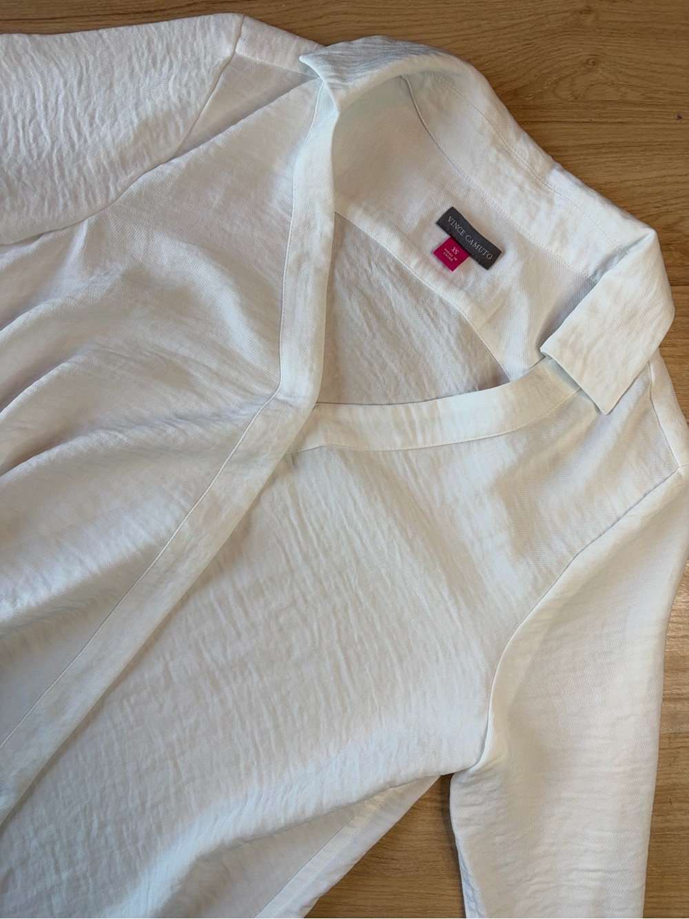 Vince Camuto White Wrap Crossover Blouse XS Long Sleeve Snap Closure Snap Front